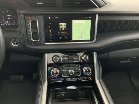 Used 2023 GMC Yukon Denali w/ Denali Reserve Package AWD/4WD image 37