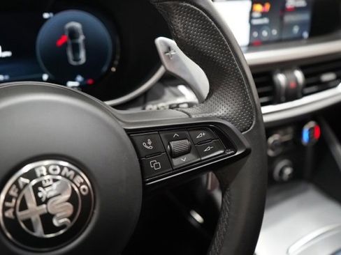 Used 2024 Alfa Romeo Stelvio Veloce image 21