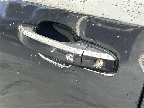 Used 2022 Chevrolet Silverado 1500 RST image 14