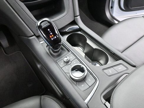 Certified 2025 Cadillac XT5 Premium Luxury image 28