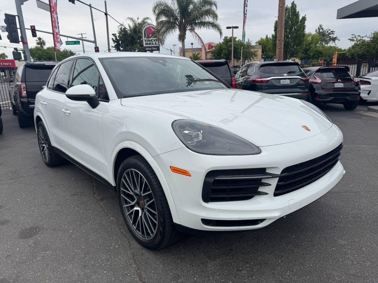 Used 2020 Porsche Cayenne AWD/4WD image 2