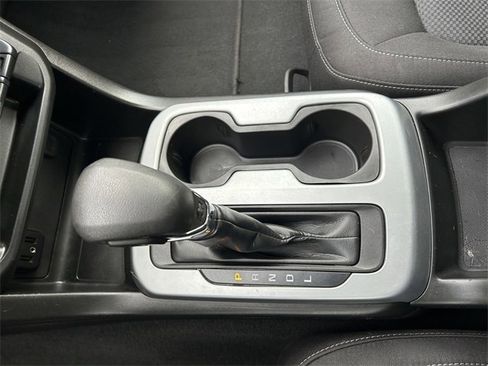 Used 2022 Chevrolet Colorado LT w/ LT Convenience Package image 28