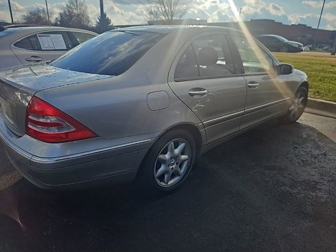 Used 2003 Mercedes-Benz C 240 4MATIC Sedan image 3