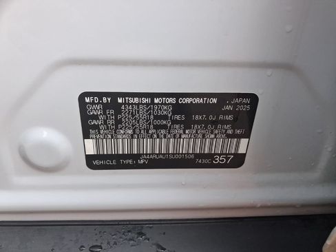 Used 2025 Mitsubishi Outlander Sport SE AWD/4WD image 3