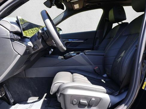 Used 2026 BMW i5 M60 AWD/4WD image 4
