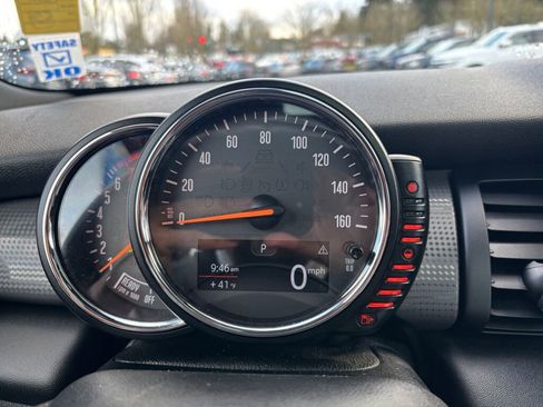 Used 2016 MINI Cooper 4-Door Hardtop image 20