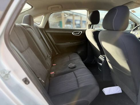 Used 2017 Nissan Sentra SV FWD image 17
