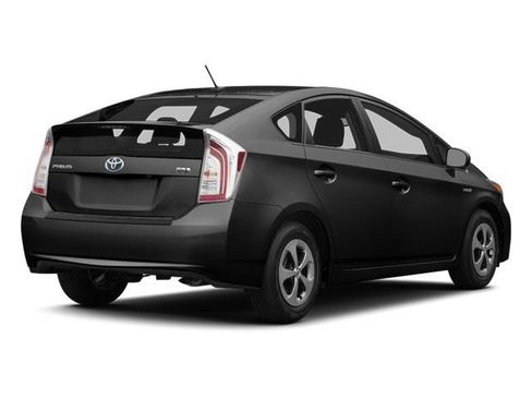 Used 2014 Toyota Prius Three FWD image 2