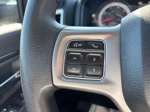 Used 2023 RAM 1500 Classic SLT AWD/4WD image 30