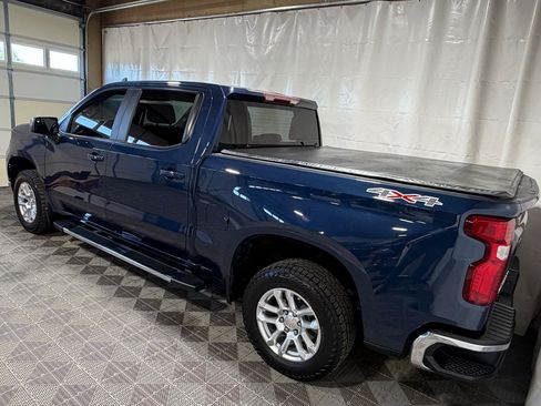 Used 2023 Chevrolet Silverado 1500 LT AWD/4WD image 4