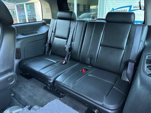 Used 2013 GMC Yukon Denali AWD/4WD image 11