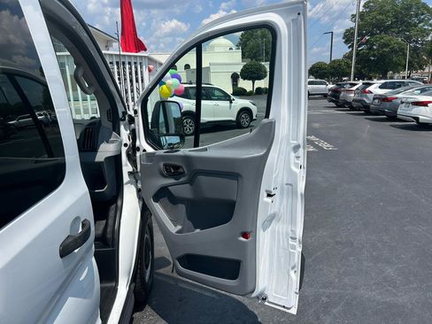 Used 2018 Ford Transit 150 130 Low Roof RWD image 22