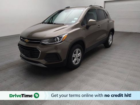 Used 2022 Chevrolet Trax LT AWD/4WD image 1