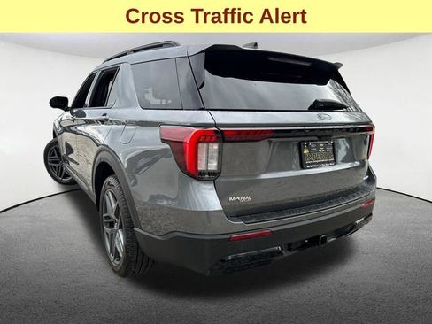 Used 2025 Ford Explorer ST-Line w/ ST-Line Street Pack AWD/4WD image 11