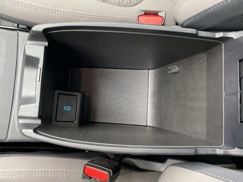 Used 2020 Ford Escape SE Sport image 35