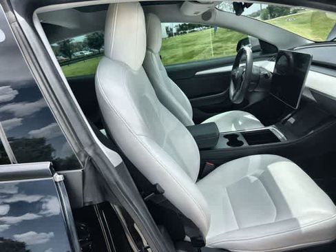 Used 2022 Tesla Model 3 Performance AWD/4WD image 12