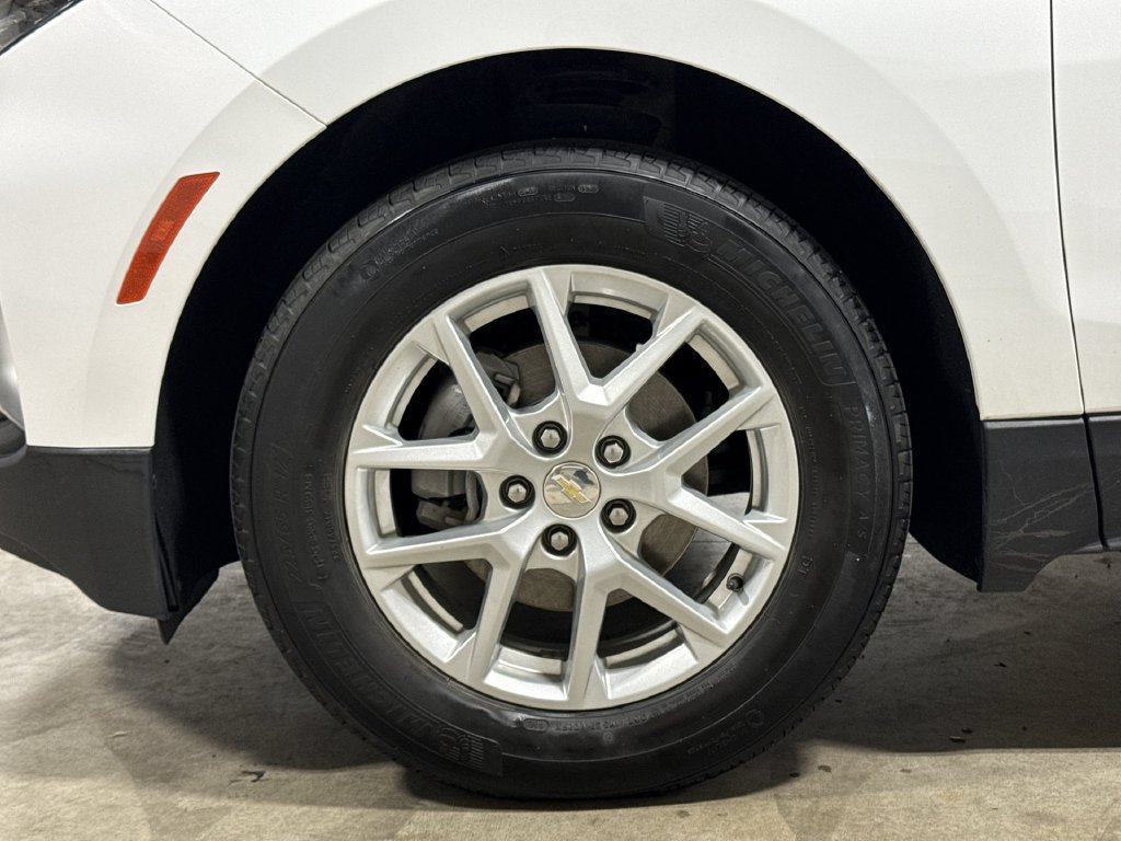 Used 2023 Chevrolet Equinox LT FWD image 26