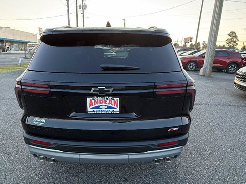 New 2027 Chevrolet Traverse Z71 w/ Enhanced Driving Package AWD/4WD image 10