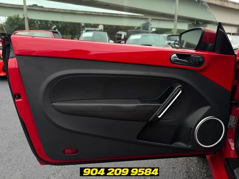 Used 2012 Volkswagen Beetle 2.5 FWD image 11