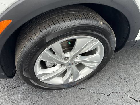 Used 2025 Buick Encore GX Preferred FWD image 9