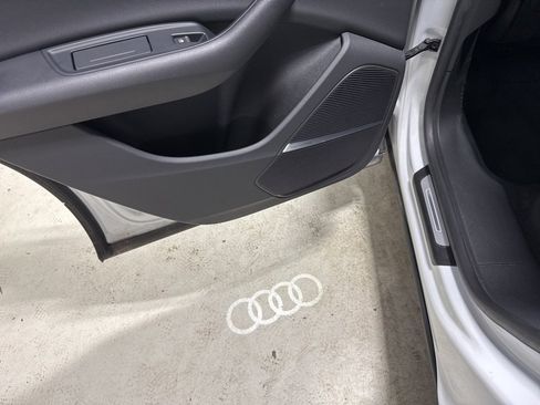 Used 2020 Audi Q8 Premium Plus w/ Premium Plus Package image 46