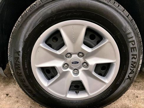 Used 2013 Ford Explorer 4WD w/ Class III Trailer Tow Pkg image 8