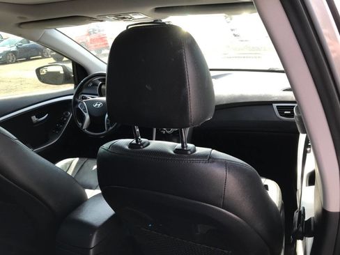 Used 2016 Hyundai Elantra GT w/ Option Group 03 image 15