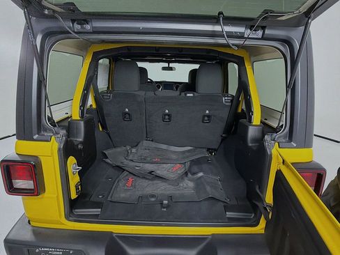 Used 2019 Jeep Wrangler Unlimited Sport S image 26