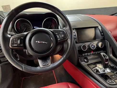Used 2015 Jaguar F-TYPE Coupe image 9