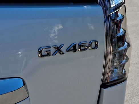 Used 2023 Lexus GX 460 Premium w/ Premium Package AWD/4WD image 32