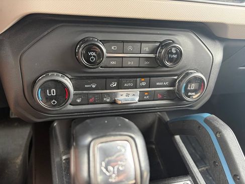 Used 2023 Ford Bronco Wildtrak AWD/4WD image 15