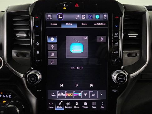 New 2026 RAM 1500 4x4 Crew Cab image 19