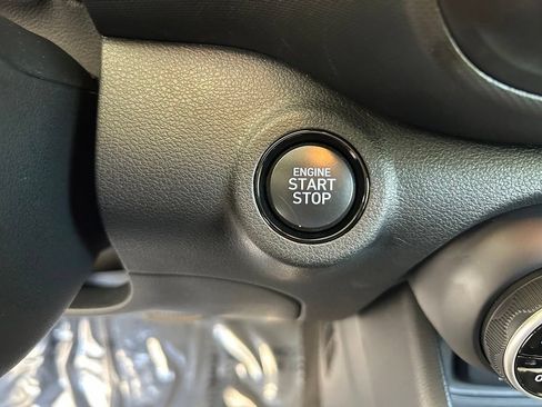 Used 2026 Hyundai Venue SEL FWD image 42