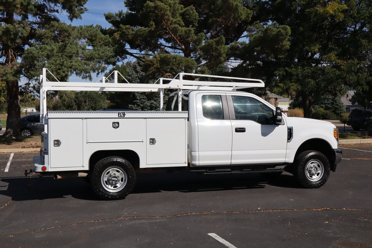 Used 2017 Ford F350 XL AWD/4WD image 4
