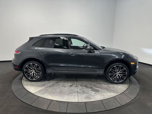Certified 2026 Porsche Macan AWD/4WD image 8