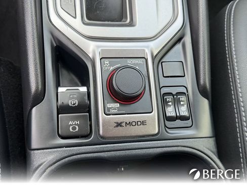Used 2022 Subaru Forester Premium AWD/4WD image 33