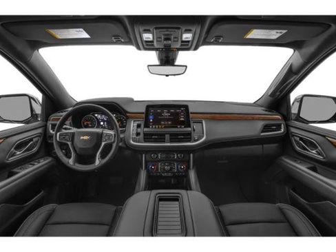 Used 2021 Chevrolet Suburban Premier RWD image 5
