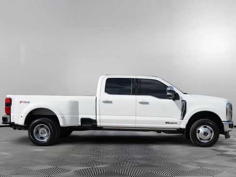 Used 2025 Ford F350 King Ranch w/ Chrome Package AWD/4WD image 4