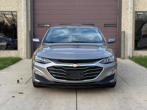 Used 2024 Chevrolet Malibu LT image 2