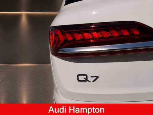 Used 2023 Audi Q7 3.0T Premium Plus w/ Premium Plus Package AWD/4WD image 4