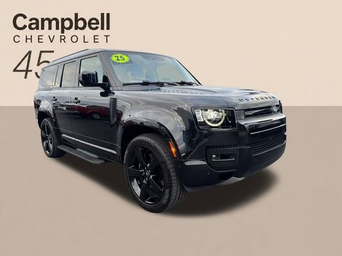 Used 2025 Land Rover Defender 130 V8 AWD/4WD image 8
