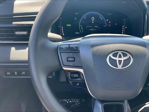Used 2025 Toyota Camry LE FWD image 11