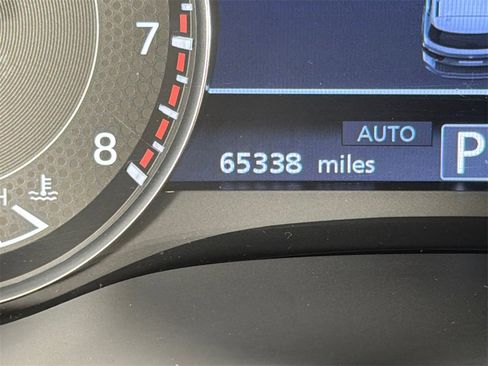 Used 2023 Nissan Armada Platinum w/ Captain's Chairs Package image 31