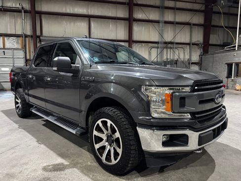 Used 2020 Ford F150 XLT w/ Equipment Group 302A Luxury AWD/4WD image 2