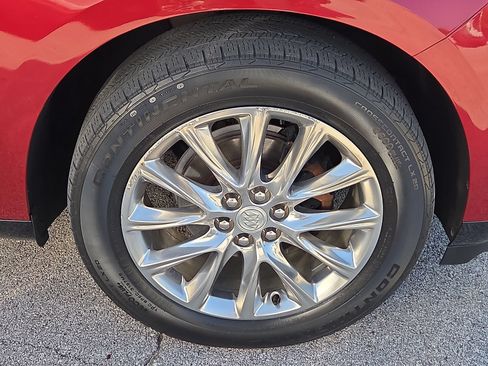 Used 2021 Buick Enclave Premium w/ Sun and Sites Package FWD image 3