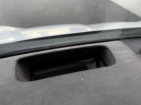 Used 2023 Chevrolet Corvette Stingray Premium Conv w/ Z51 Performance Package image 54