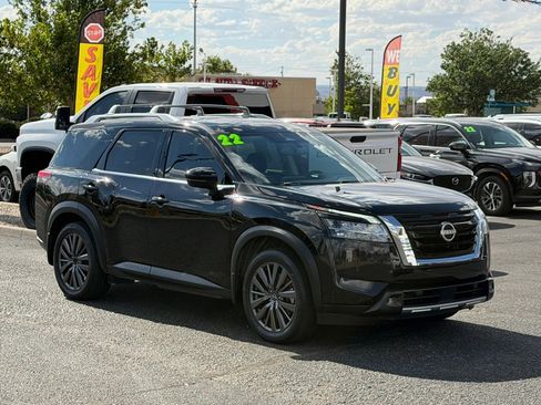 Used 2022 Nissan Pathfinder SL w/ SL Premium Package FWD image 35