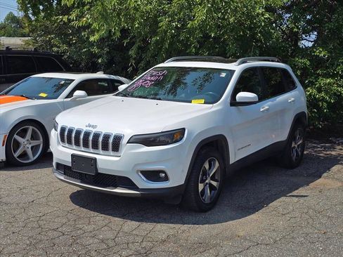 Used 2019 Jeep Cherokee Limited w/ Luxury Group AWD/4WD image 2