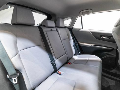 Used 2024 Toyota Venza LE AWD/4WD image 30