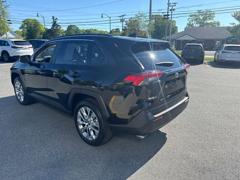 Used 2025 Toyota RAV4 XLE Premium w/ Weather Package AWD/4WD image 9